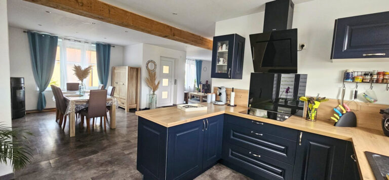 Maison avec dépendances – 137 m² – Acy-Romance