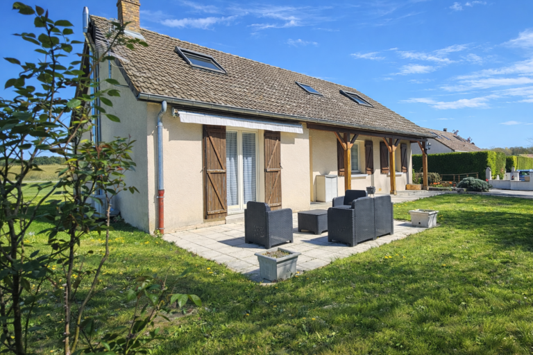 Maison T7 Plain pied – 118 m² – LE CHATELET SUR RETOURNE